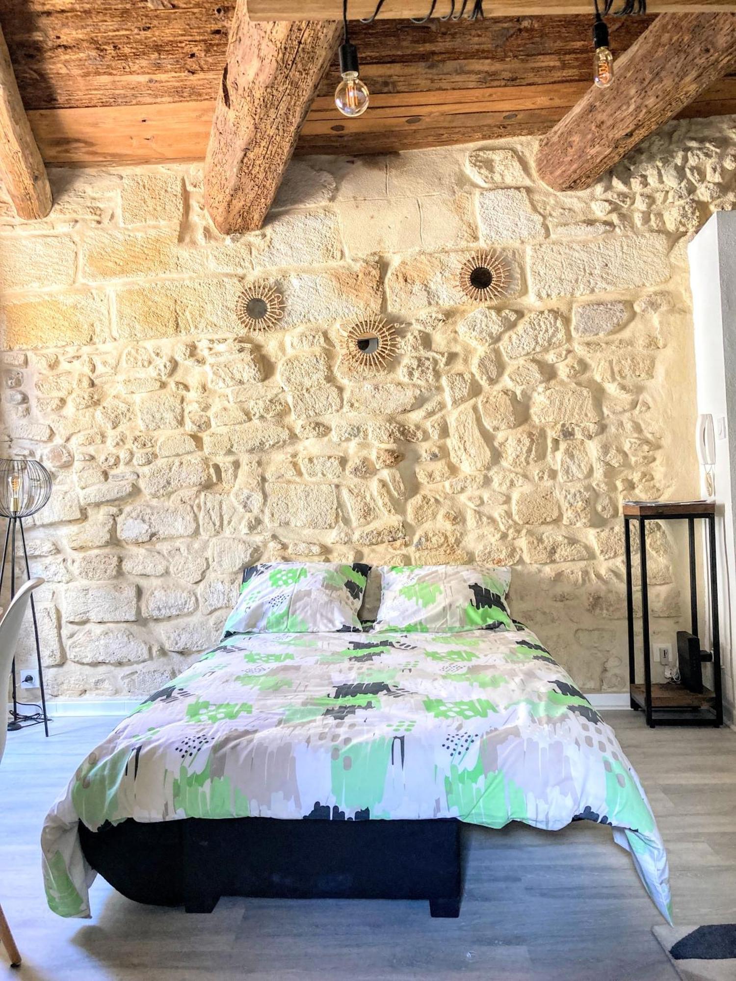 Immeuble 3 Apparts Centre Historique St Gilles Maisoncarreeconciergerie Сан-Жил Екстериор снимка