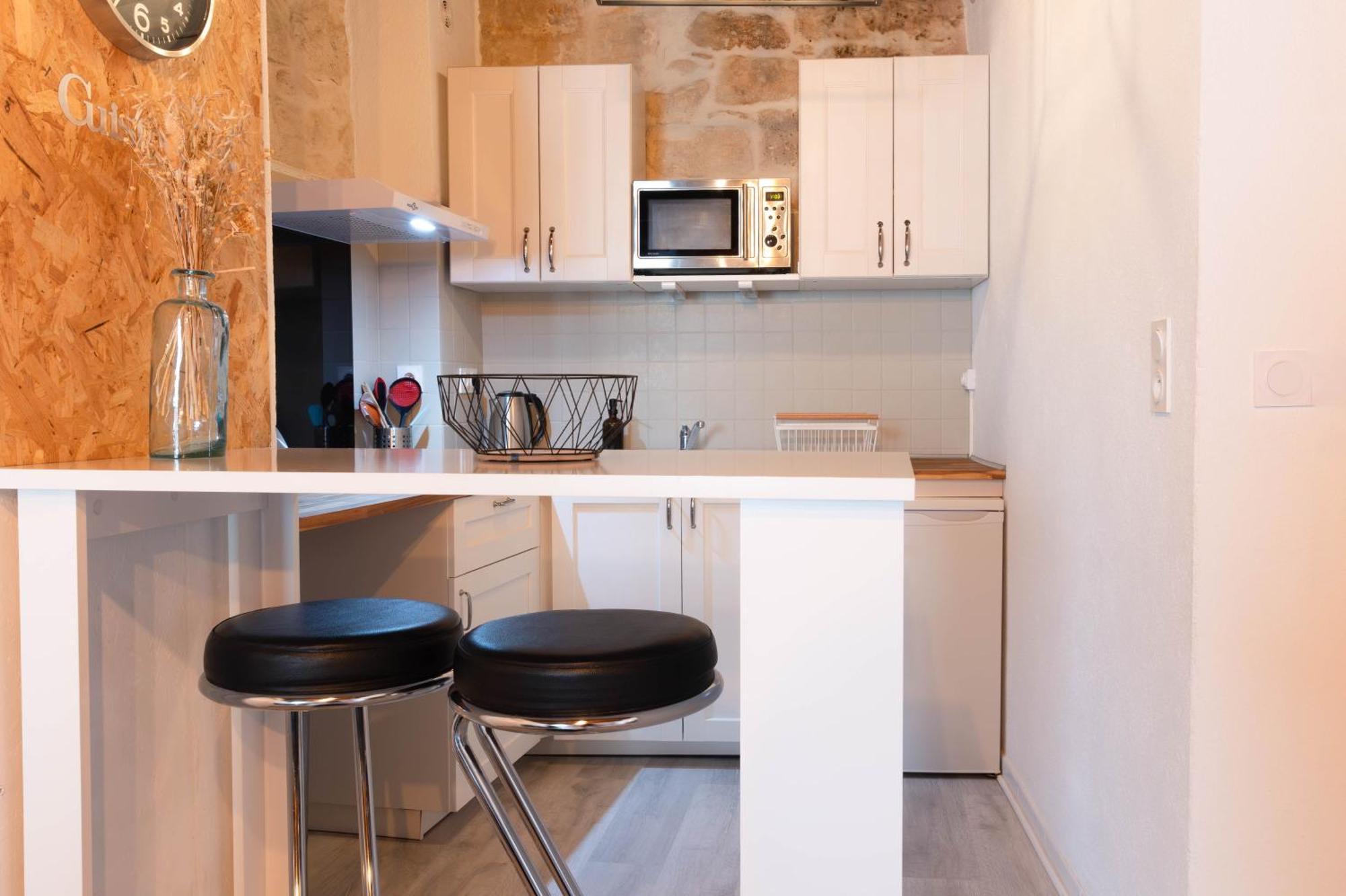 Immeuble 3 Apparts Centre Historique St Gilles Maisoncarreeconciergerie Сан-Жил Екстериор снимка
