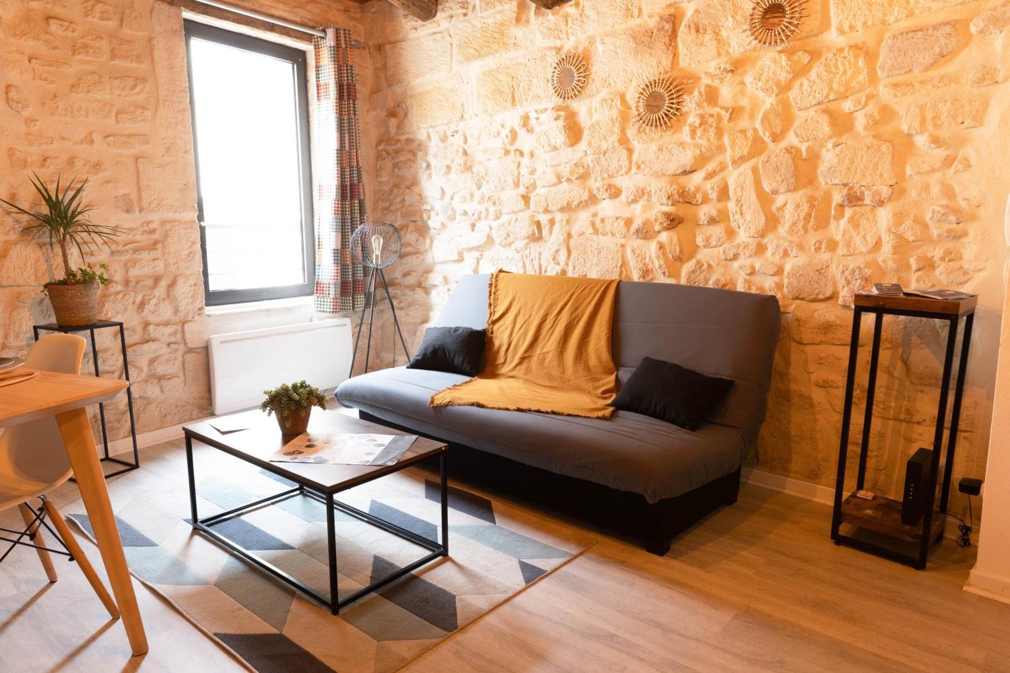 Immeuble 3 Apparts Centre Historique St Gilles Maisoncarreeconciergerie Сан-Жил Екстериор снимка