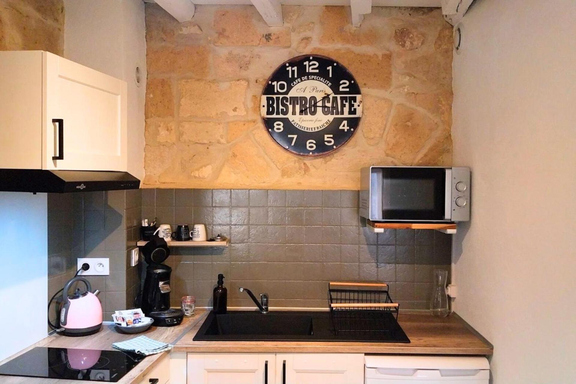 Immeuble 3 Apparts Centre Historique St Gilles Maisoncarreeconciergerie Сан-Жил Екстериор снимка