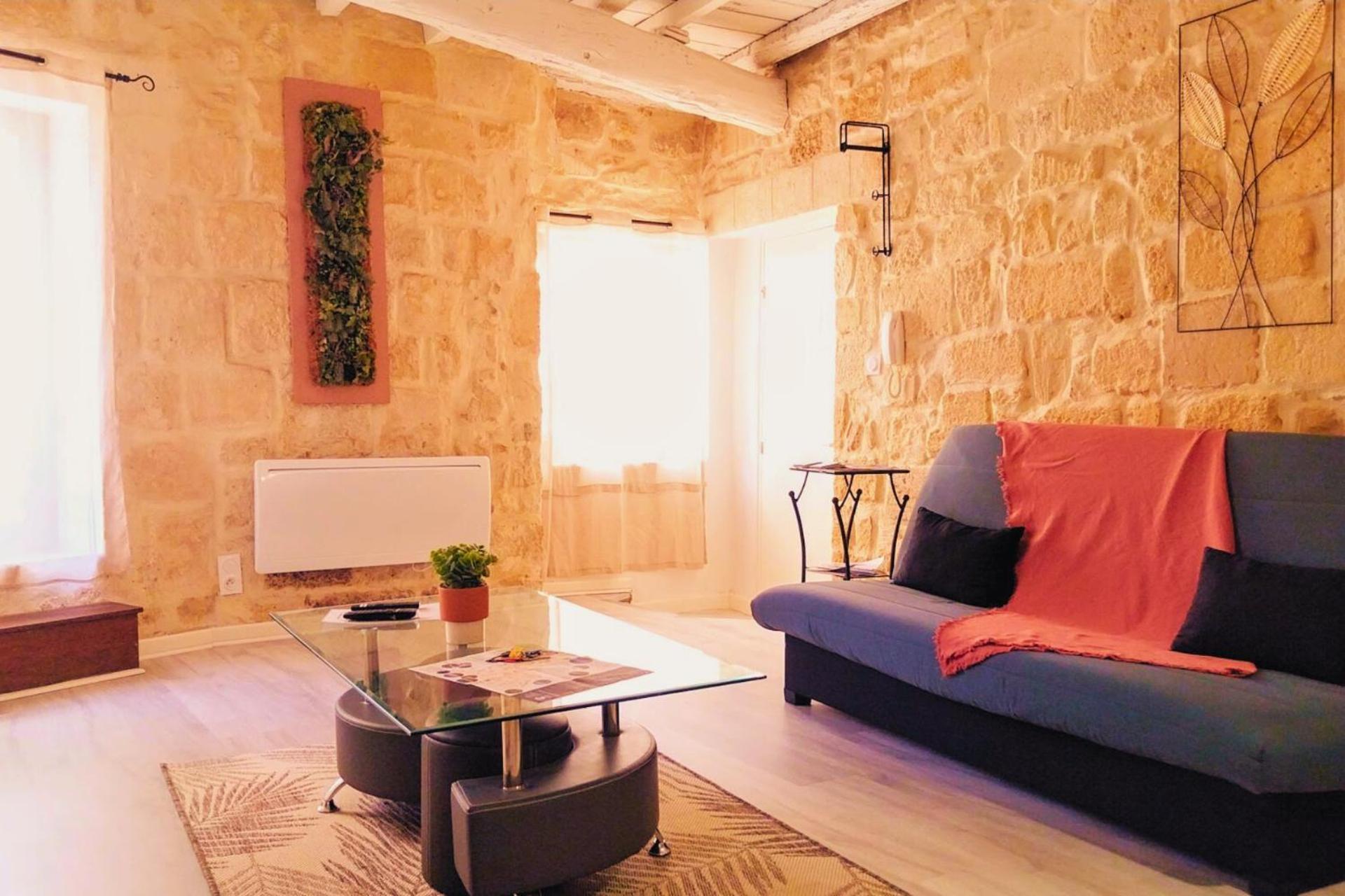 Immeuble 3 Apparts Centre Historique St Gilles Maisoncarreeconciergerie Сан-Жил Екстериор снимка