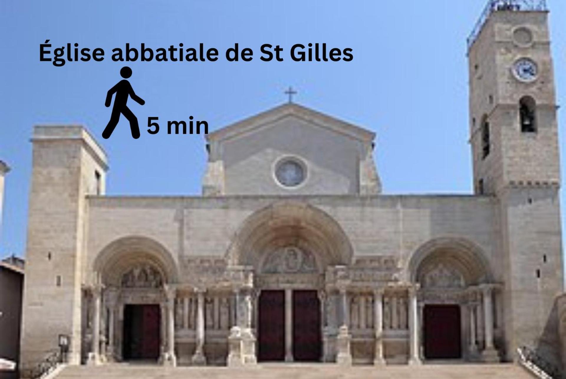 Immeuble 3 Apparts Centre Historique St Gilles Maisoncarreeconciergerie Сан-Жил Екстериор снимка
